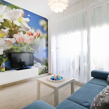 Apartment Flowers, Free Garage Parking Zadar Bilik gambar