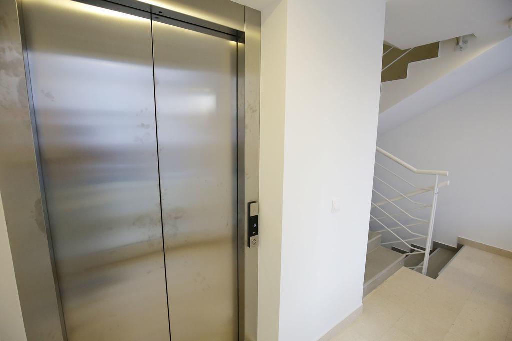 Apartment Flowers, Free Garage Parking Zadar Bilik gambar