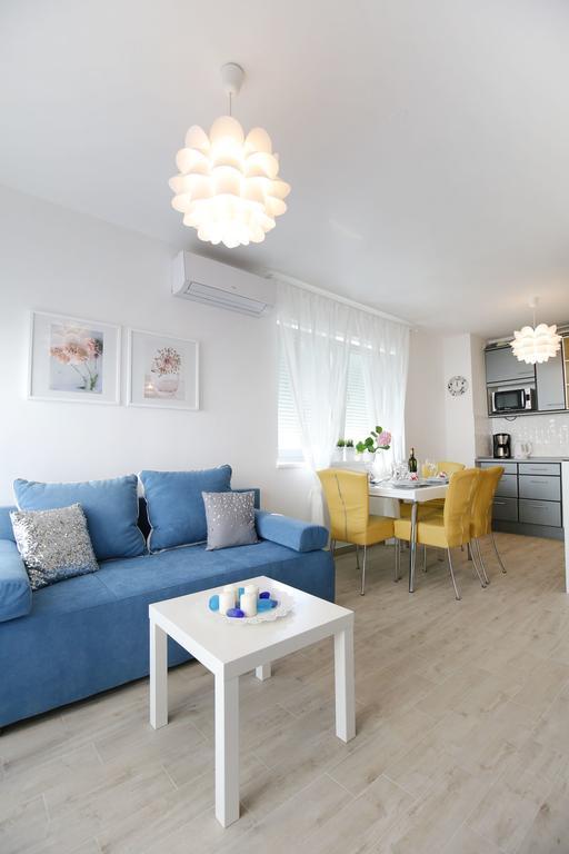 Apartment Flowers, Free Garage Parking Zadar Bilik gambar