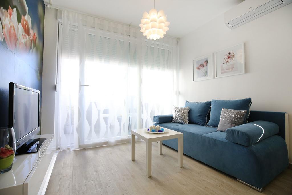Apartment Flowers, Free Garage Parking Zadar Bilik gambar